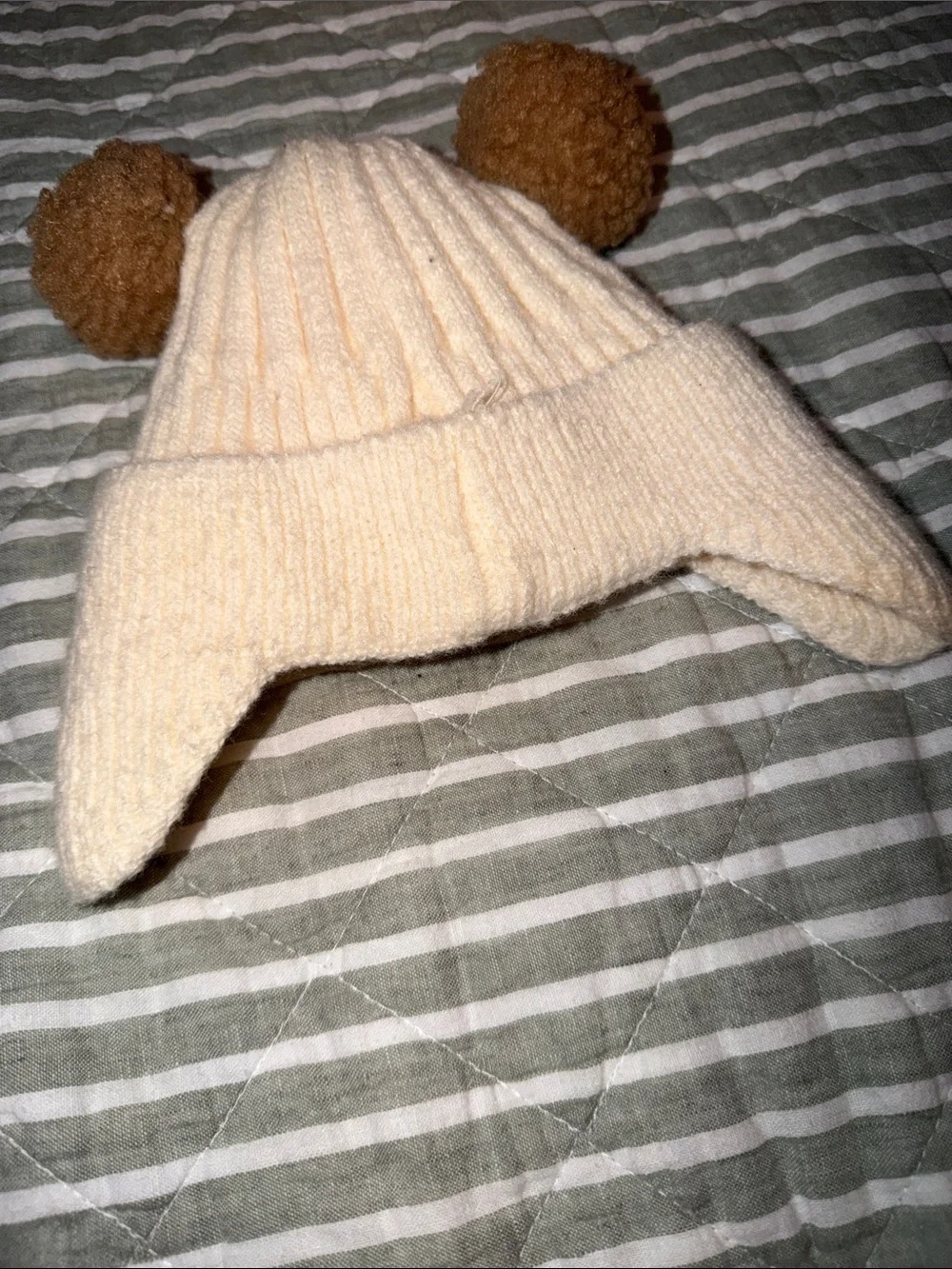 Kids Cream Bear Pom-Pom Knit Hat